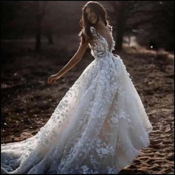 Wedding dress
